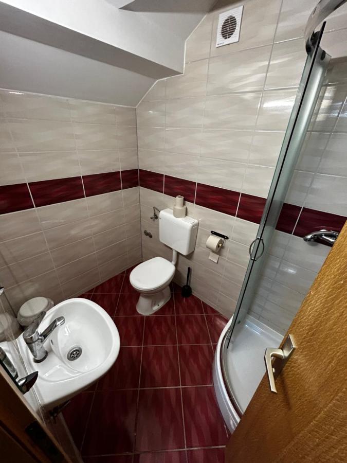 Sobe Zimmer Frei Pozega Exterior foto